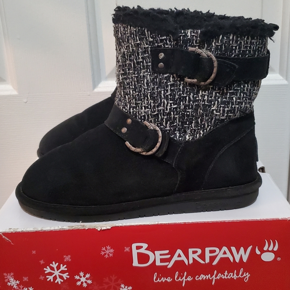 Bearpaw Nova Ankle Boot in Black & White